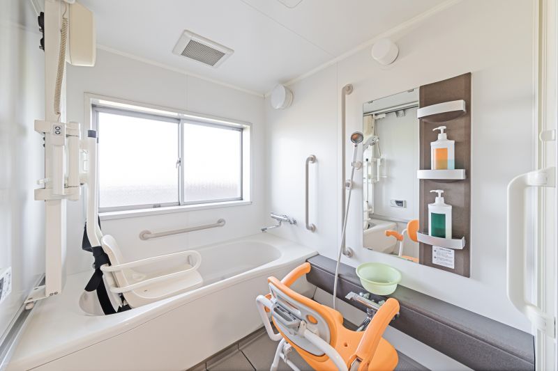 Bathtub Remodeling detail